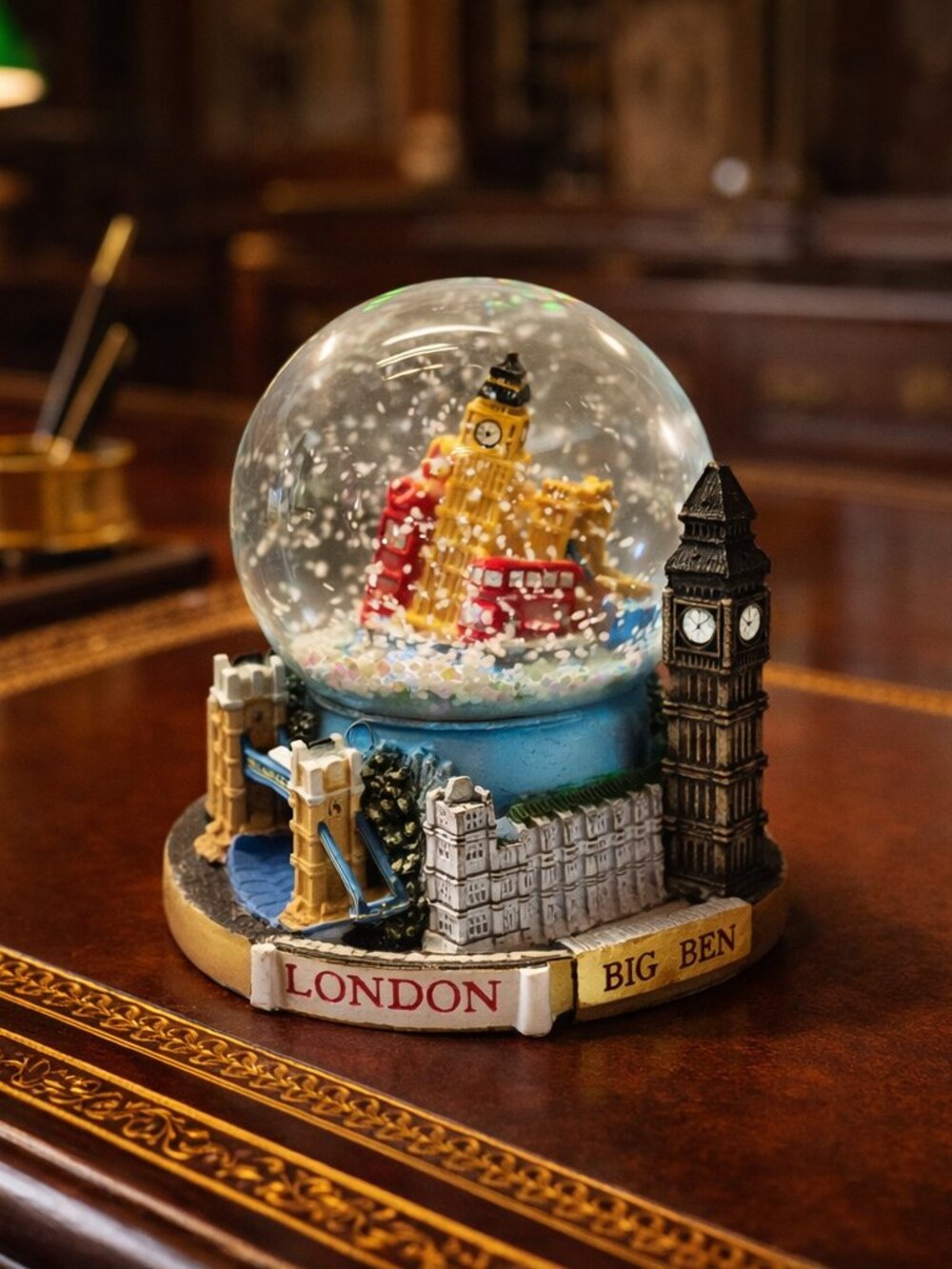 London Snow Globe